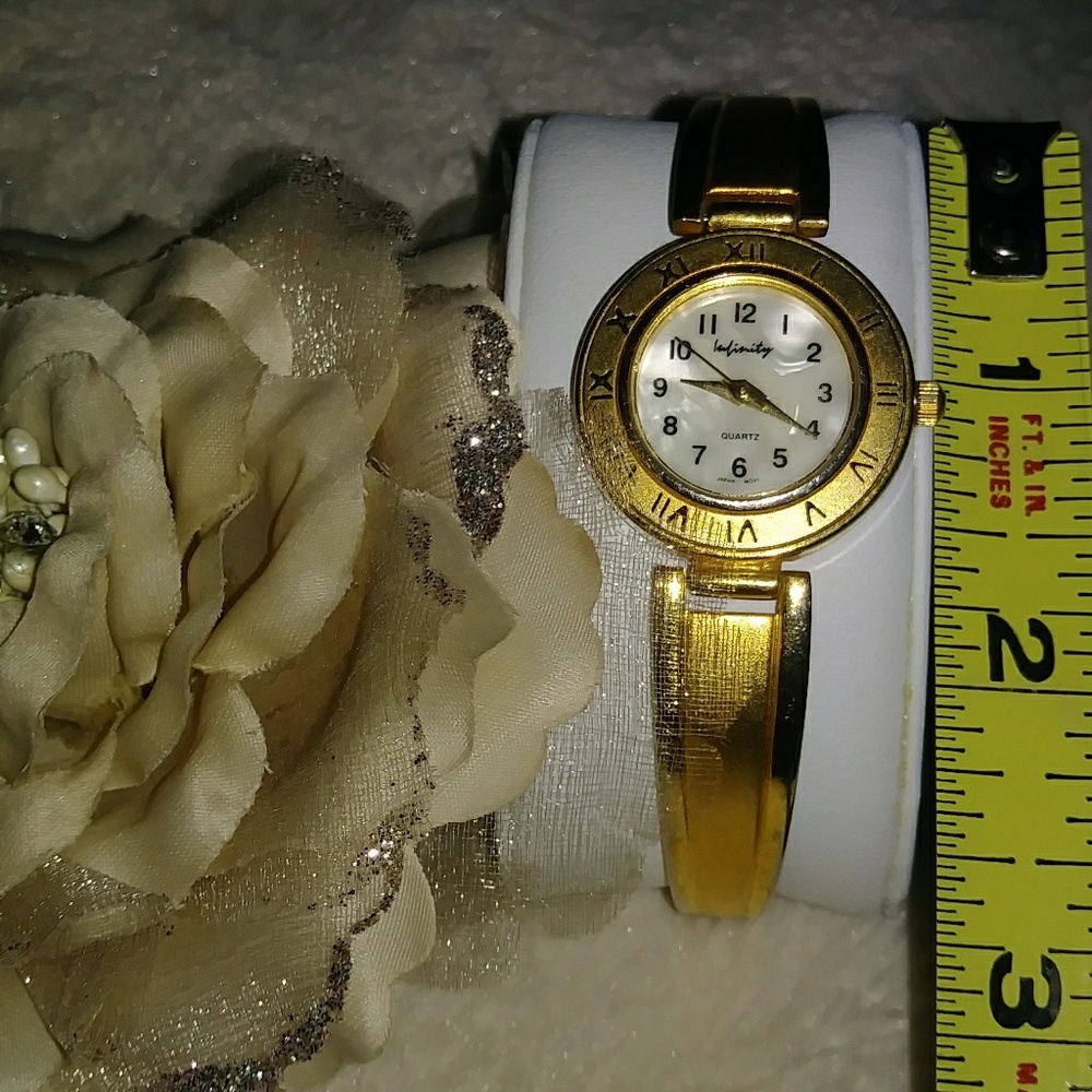 Infinity Ladies Watch🌸 - Picture 2 of 6